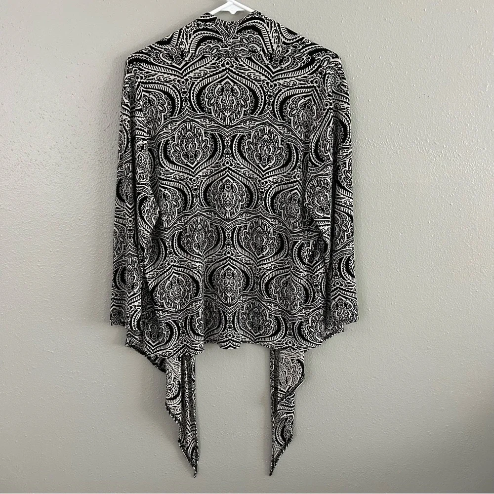 Chicos Travelers Size 2 Black White Slinky Open Front Cardigan Sweater L Stretch - Picture 4 of 6